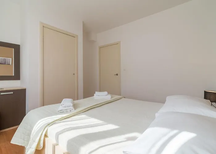 Lägenhet By The Sea Nin, Zadar - 5666