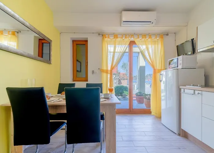 By The Sea Nin, Zadar - 5666 Apartman *