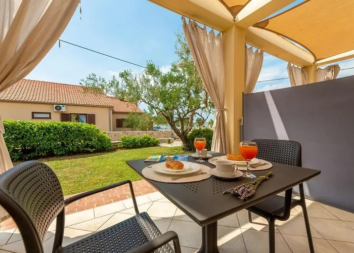 By The Sea Nin, Zadar - 5666 Apartman *